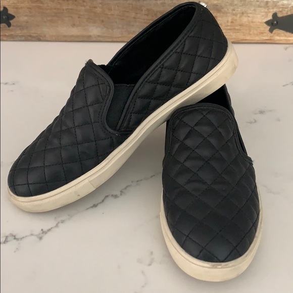Steve Madden Shoes - Steve Madden Quilted Black Slip Ons